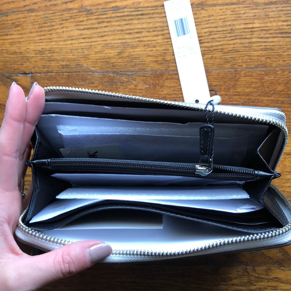 Marc Jacob Wallet - Picture 3 of 4